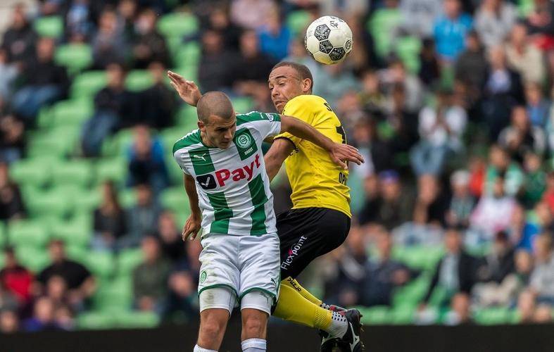 意媒：莫塔在下课前准备了下一场比赛的演讲以激励球员.